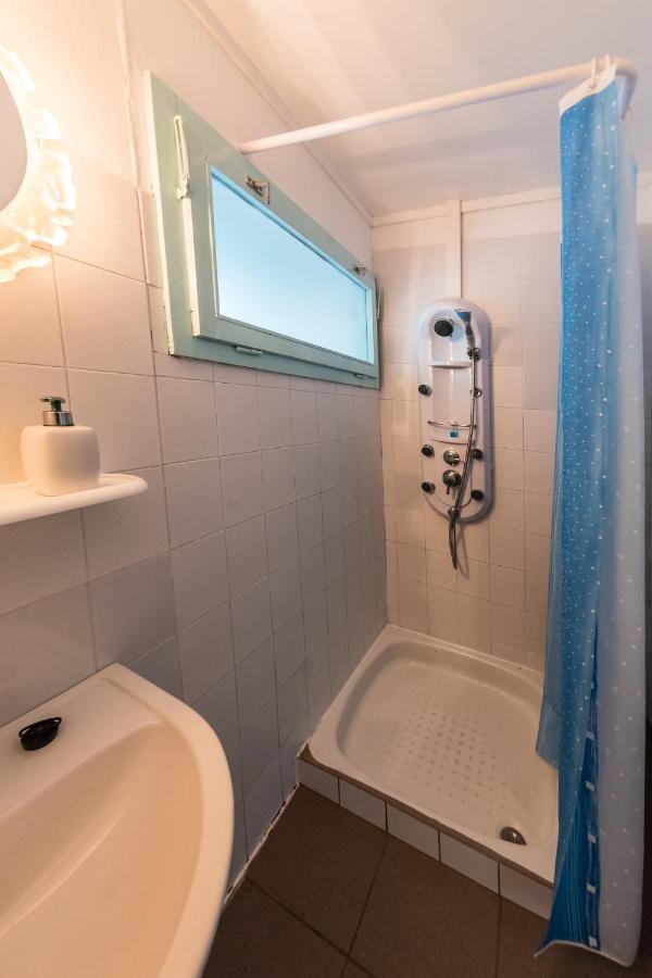 Penge Bungalok Hotel Balatonalmádi Buitenkant foto